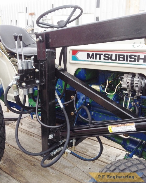 Daniel B., Commerce City, CO Mitsubishi MT630D loader | Mitsubishi 630D compact tractor loader right side