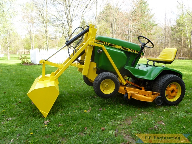 Paul F. - John Deer 317 - Pin-on Mini Payloader | Prototype building May 2020 - View 1