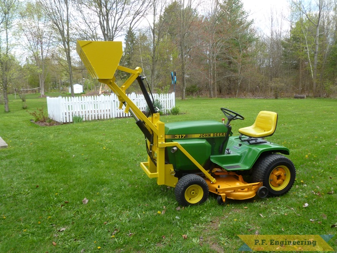 Paul F. - John Deer 317 - Pin-on Mini Payloader | Prototype building May 2020 - View 4