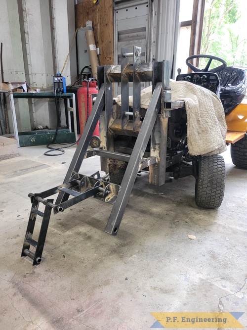 Clay L. in Ashland City, TN building the Pin On Loader for a Simplicity Sunstar  tractor | Clay L. in Ashland City, TN building the Pin On loader with Simplicity Sunstar tractor