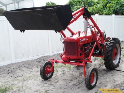 1948 farmall cub loader bucket raised