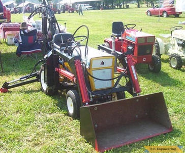 Cub Cadet 125 garden tractor loader_1