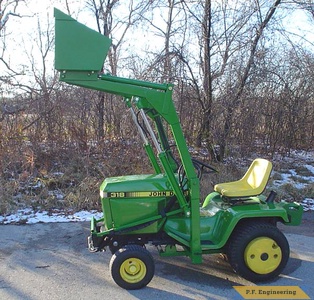 John Deere 318 Garden Tractor Loader_1