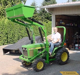 John Deere 650 compact tractor loader_1