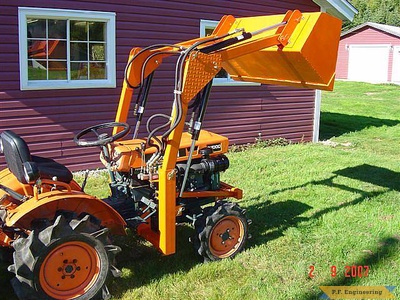 Kubota B7000 compact tractor loader_3