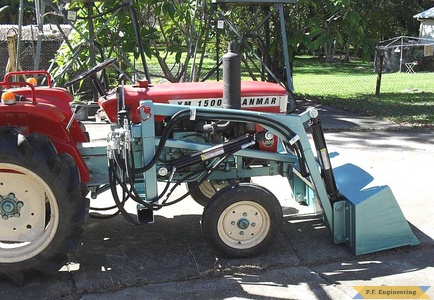 Yanmar YM1500 compact tractor loader_1